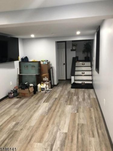 5 Bucknell Trl, Hopatcong NJ  07843-1760 exterior