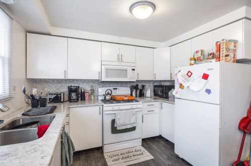 2912 53, Milwaukee WI 53210-1615 exterior