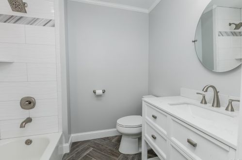 43 Cross Bow Ln, Commack NY  11725-1214 exterior