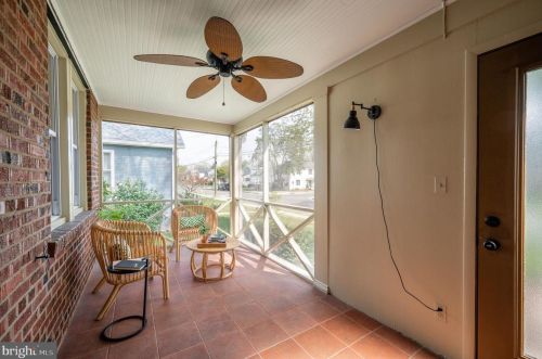 106 Monroe Ave, Alexandria VA  22301-1922 exterior