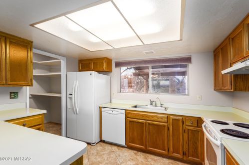 4578 Camino De Ln Codorniz, Tucson AZ 85745-9592 exterior