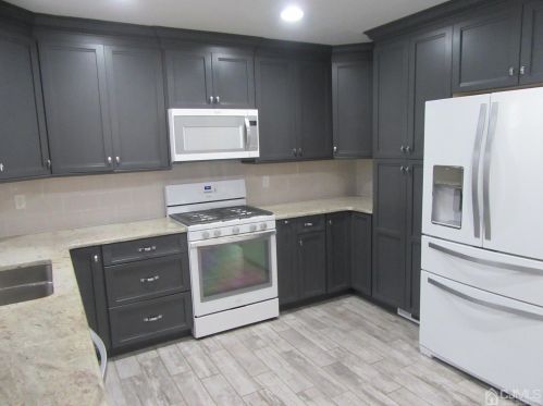 93 Pendleton Pl, Old Bridge NJ 08857-2887 exterior