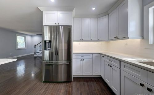 27 Myrtle St, Norwalk CT 06855-1314 exterior