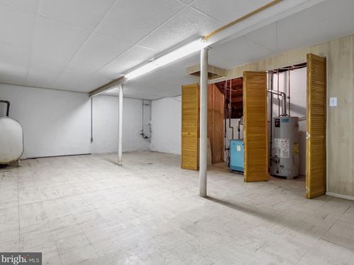 336 Ainslie Rd, Huntingdon Valley PA 19006-8701 exterior