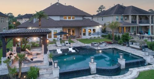 13718 Cole Pt Dr, Humble TX 77396-1108 exterior