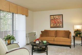 1512 Heather Hollow Cir, Silver Spring MD  20904-2375 exterior