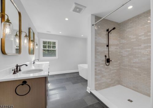 62 Dale Dr, Chatham Township NJ  07928-1639 exterior