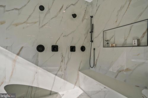 1520 Brookhaven Dr, Mc Lean VA  22101-4127 exterior