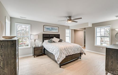 50 Morgan Dr, Edison NJ  08817-3546 exterior