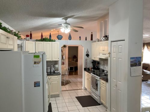 632 Badger Ter, Fort Pierce, FL 34953-2990