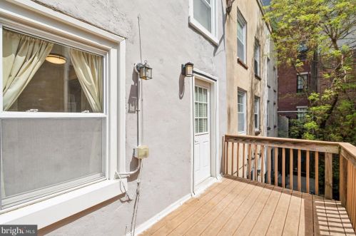 1318 Addison St, Philadelphia PA 19143-1203 exterior