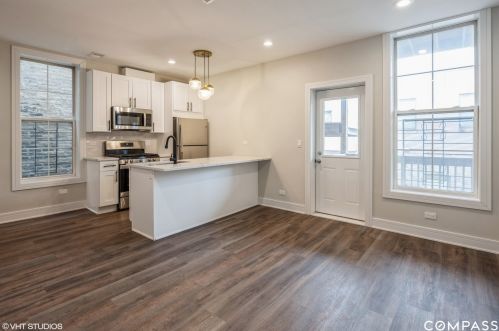 504 Wisconsin St, Chicago IL 60614-5232 exterior