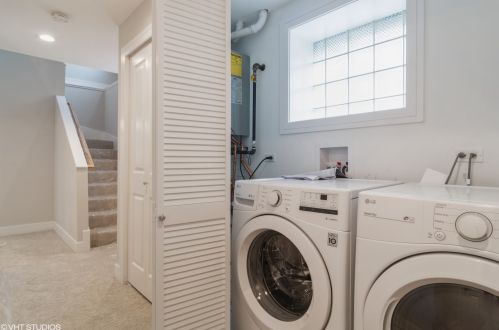 2743 Hamlin Ave, Chicago IL 60647-1012 exterior