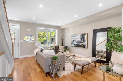 619 Gallatin St, Washington, DC 20011-4025