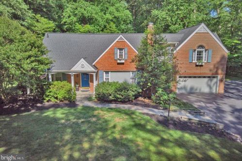 12007 Brookhaven Dr, Silver Spring, MD 20902-1575