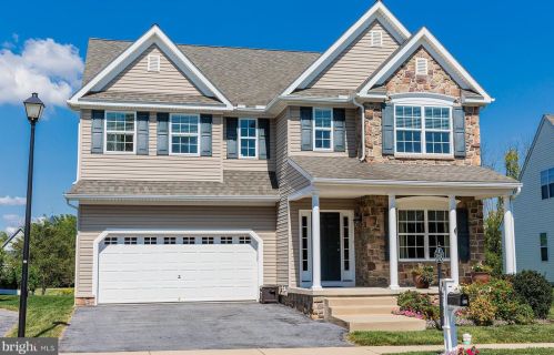 528 Brookshire Dr, Lancaster, PA 17601-5087