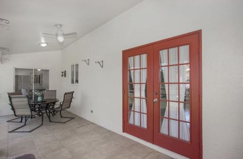 2781 8 Ave, Naples FL 34120-4993 exterior