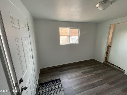 8189 20th St, Tucson AZ  85710-5960 exterior