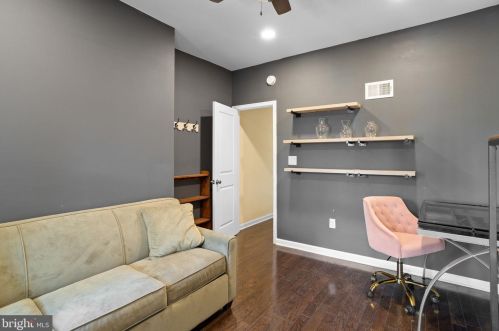 1428 18th St, Philadelphia PA  19146-4653 exterior