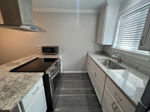 1810 Fitzhugh Ave, Dallas TX  75204-1003 exterior