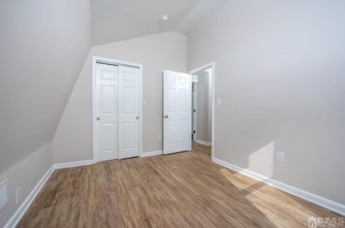 16 Wright St, Iselin NJ 08830 exterior