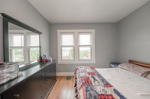 5107 Interboro Ave, Pittsburgh PA  15207-2327 exterior