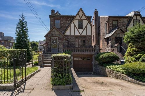 3242 Tibbett Ave, Bronx, NY 10463-3801