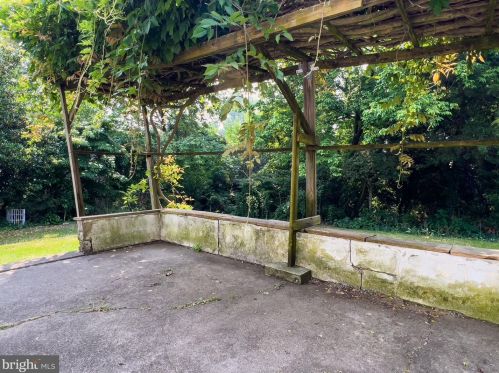 336 Ainslie Rd, Huntingdon Valley PA 19006-8701 exterior