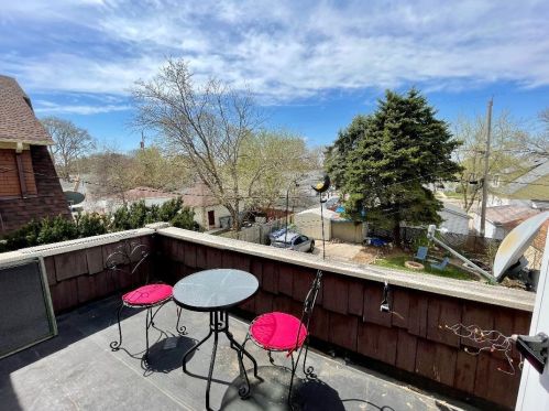 3433 Burrell St, Milwaukee WI 53207-3345 exterior