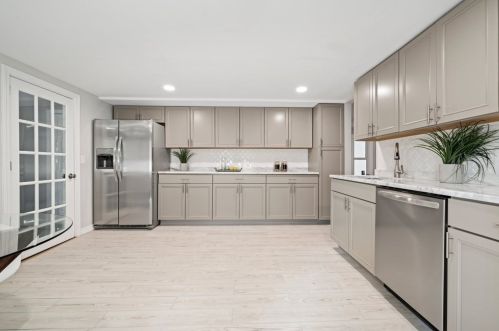 4 Mckinley Rd, Worcester MA  01605-2112 exterior