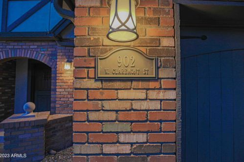902 Claremont St, Phoenix AZ  85013-1360 exterior