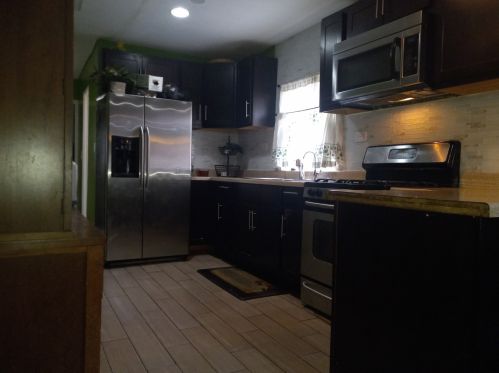 554 Avers Ave, Chicago IL  60624-1103 exterior