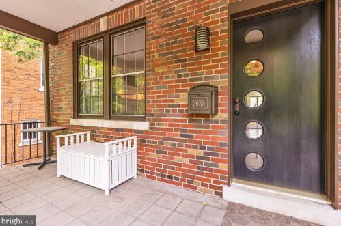 3638 Jenifer St, Washington, DC 20015-1752