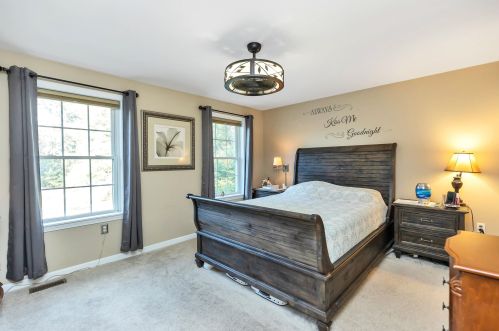 102 Bog Rd, Concord NH 03303-1008 exterior