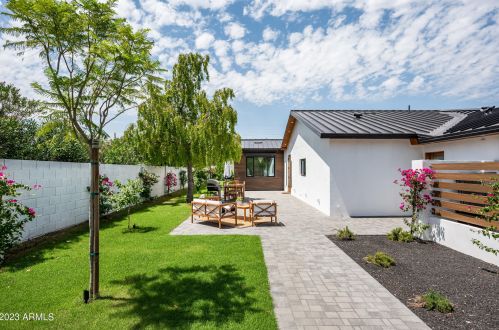 5812 44th Pl, Phoenix AZ  85040-4056 exterior