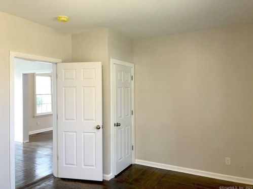 109 Hillcrest Ave, New Britain CT  06053-2540 exterior