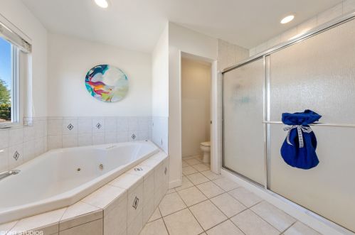 692 Indiana St, Elmhurst IL 60126-1345 exterior