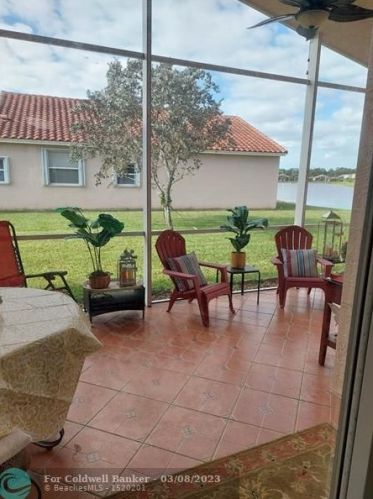 426 Springview Loop, Fort Pierce FL  34986-2663 exterior