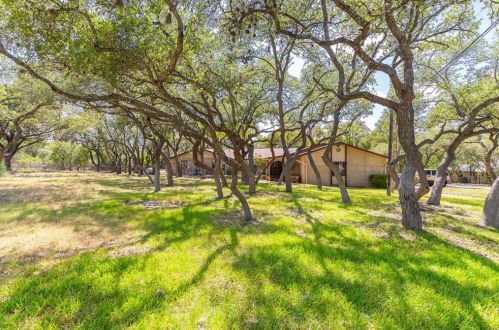 309 Rolling Oaks Ln, San Antonio TX 78253-5354 exterior