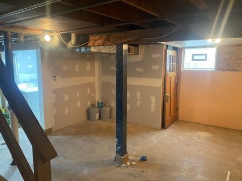 2115 18 Ave, Broadview IL 60155-3927 exterior