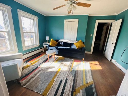 294 Broad St, Killingly CT 06239-3604 exterior