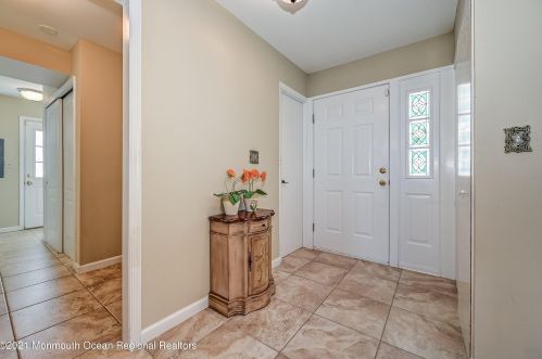 4 Cheryl Dr, Oakhurst NJ  07755-1223 exterior