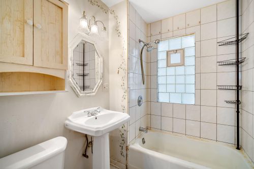 1755 61, Milwaukee WI 53214-5005 exterior