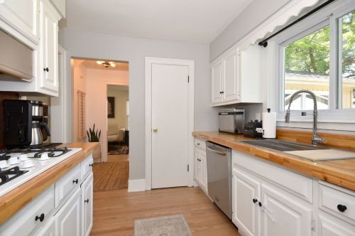 1636 77 Ct, Chicago IL 60707-4111 exterior