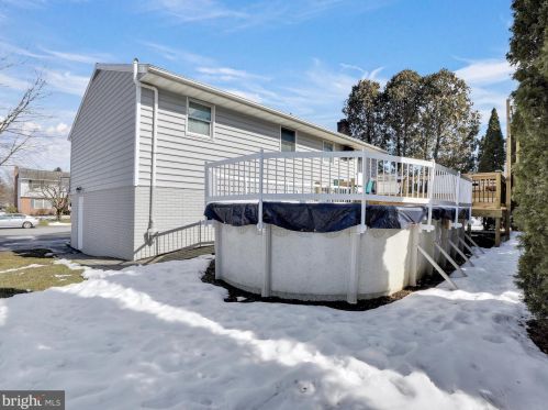 875 Indian Spg Dr, Lancaster PA 17601-6614 exterior