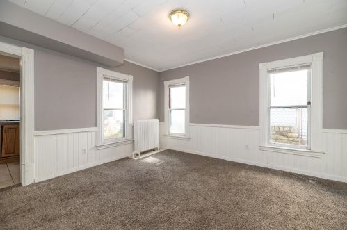 1408 Westnedge Ave, Kalamazoo MI 49007-2426 exterior