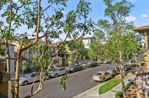 120 Liberty St, Tustin CA  92782-6515 exterior