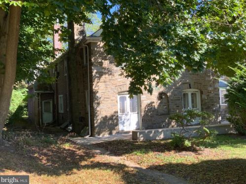 6231 12th St, Philadelphia, PA 19141-3305