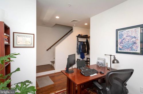 1437 5th St, Philadelphia, PA 19147-5939