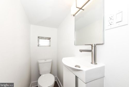 2517 Clarion St, Philadelphia PA  19148-4315 exterior